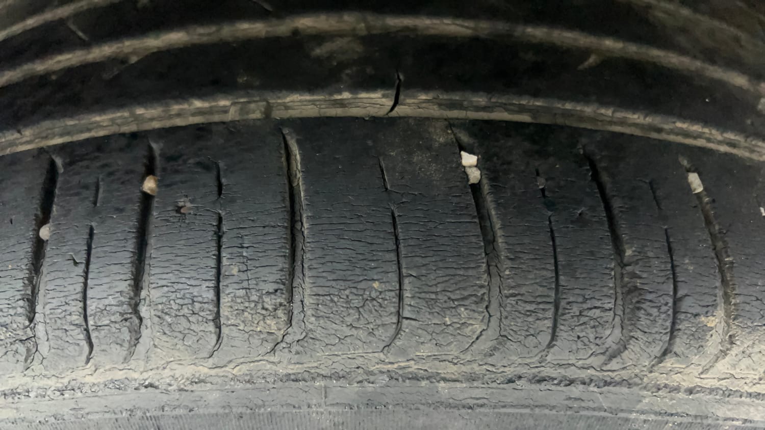 Used 2019 hyundai Venue SX 1.0 Turbo Petrol Petrol Manual tyres RIGHT REAR TYRE TREAD VIEW
