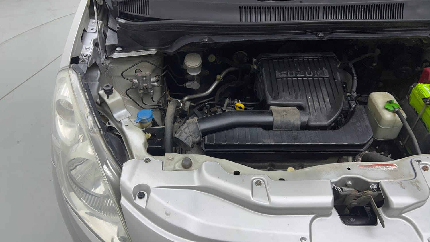 Used 2015 Maruti Suzuki Ritz Vxi BS-IV Petrol Manual engine ENGINE RIGHT SIDE VIEW