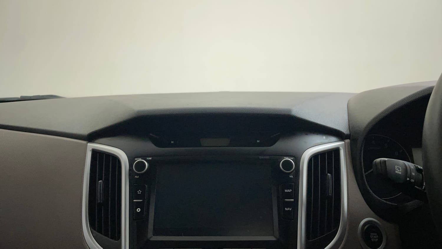 Used 2020 Hyundai Creta SX 1.6 Petrol Petrol Manual top_features Integrated (in-dash) music system