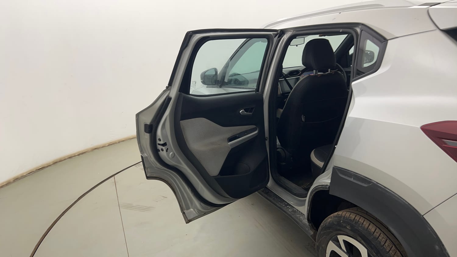 Used 2021 Nissan Magnite XV Petrol Manual interior LEFT REAR DOOR OPEN VIEW