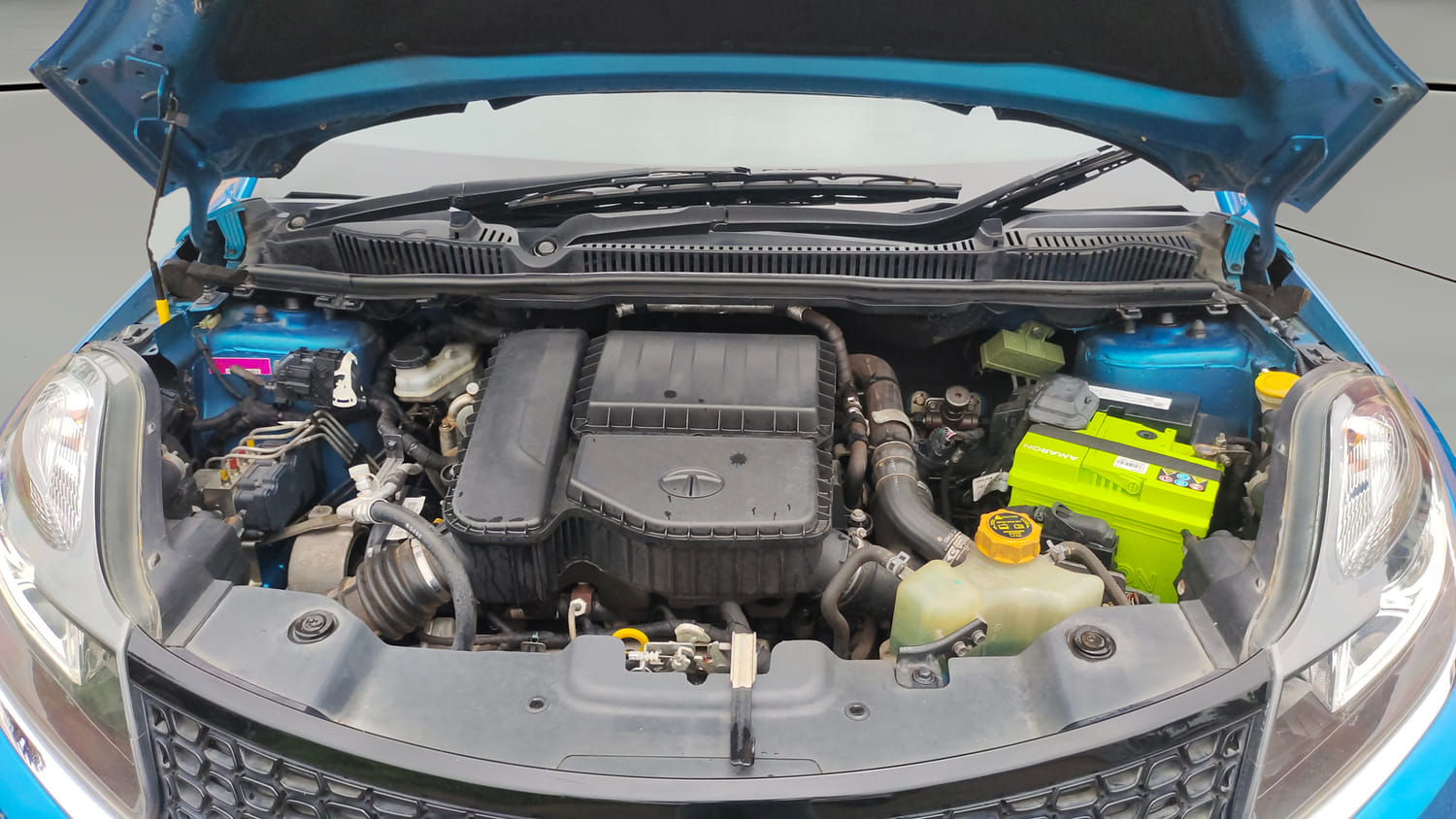 Used 2017 Tata Nexon XZ Plus Diesel Diesel Manual engine ENGINE & BONNET OPEN FRONT VIEW