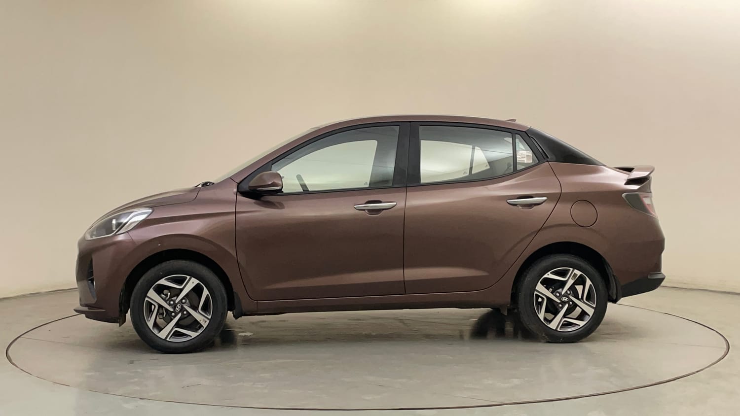 Used 2022 Hyundai Aura SX Plus 1.2 AMT Petrol Petrol Automatic exterior LEFT SIDE VIEW