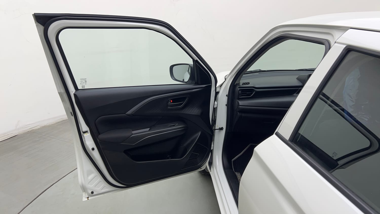 Used 2025 Maruti Suzuki Swift LXi Petrol Manual interior LEFT FRONT DOOR OPEN VIEW