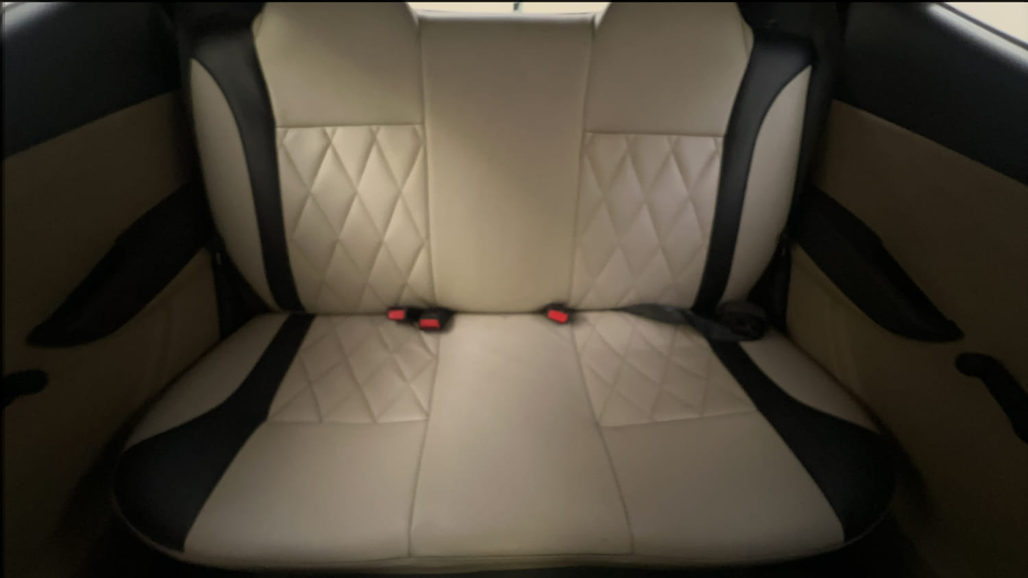 Used 2017 hyundai Eon Magna+ (O) Petrol Manual interior REAR SEAT CONDITION VIEW