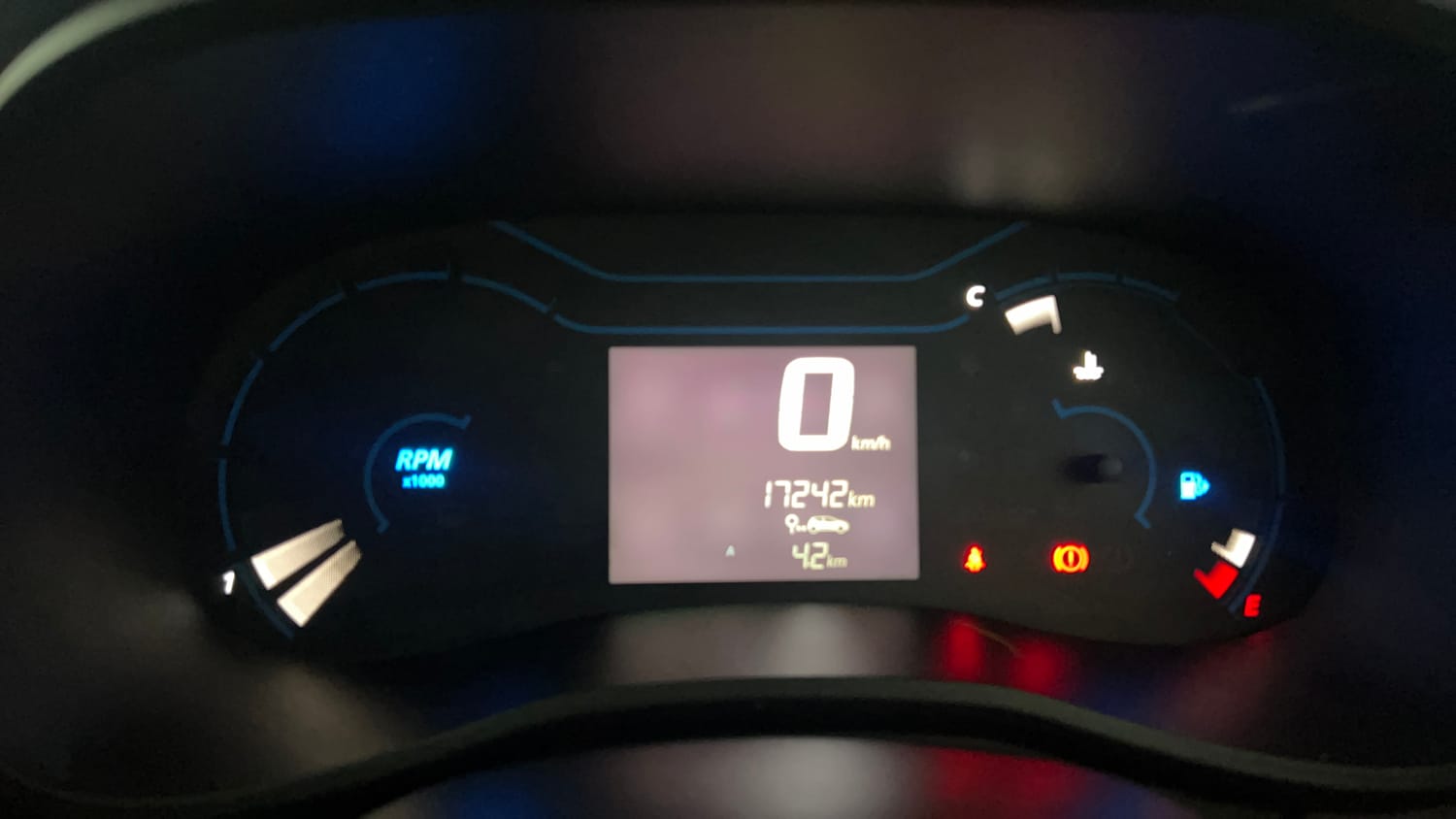 Used 2021 Renault Kwid RXT 1.0 Opt Petrol Manual interior CLUSTERMETER VIEW