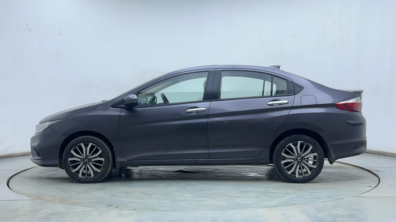Used 2017 Honda City ZX Diesel Diesel Manual exterior LEFT SIDE VIEW