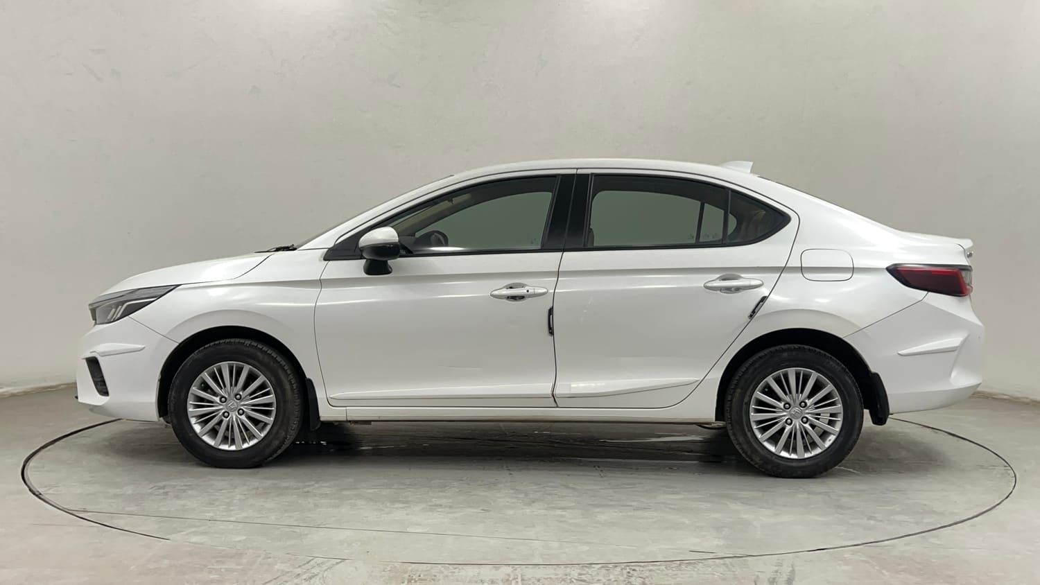 Used 2022 Honda City V Petrol Petrol Manual exterior LEFT SIDE VIEW