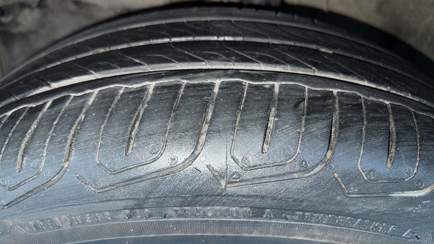 Used 2017 Honda City ZX CVT Petrol Petrol Automatic tyres LEFT FRONT TYRE TREAD VIEW