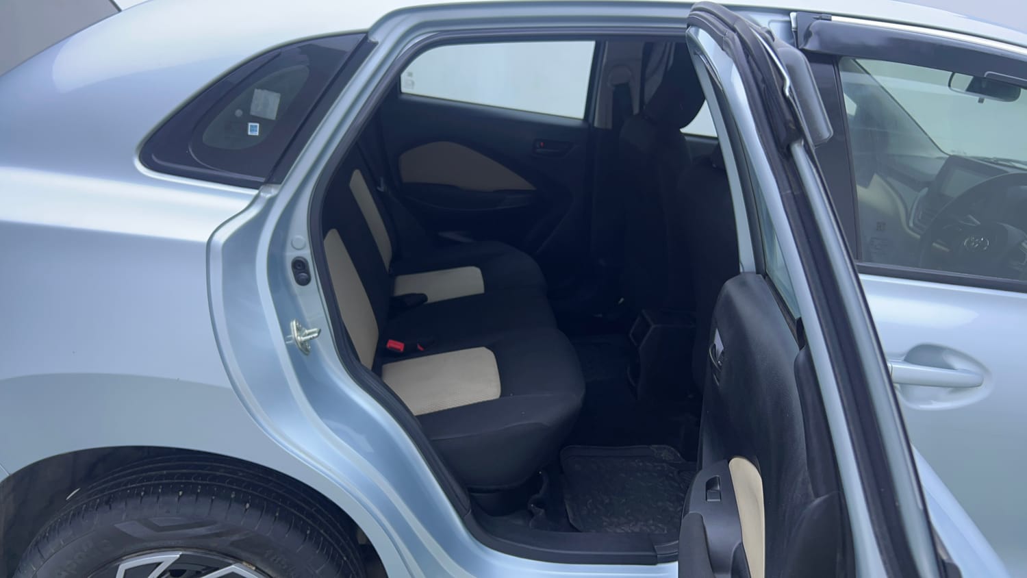 Used 2023 Toyota Glanza S AMT Petrol Automatic interior RIGHT SIDE REAR DOOR CABIN VIEW