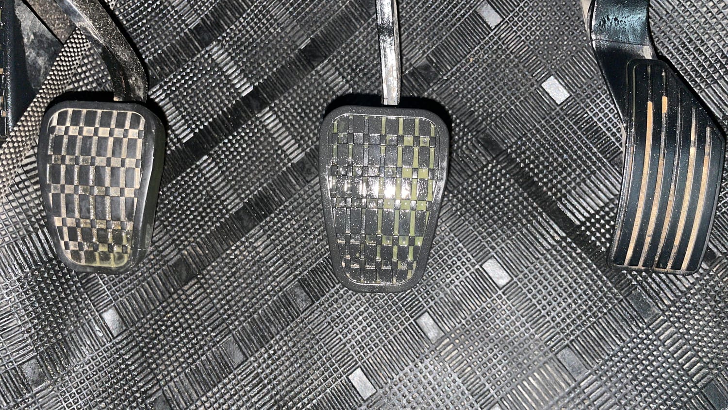 Used 2021 Tata Punch Pure MT Petrol Manual interior PEDALS VIEW