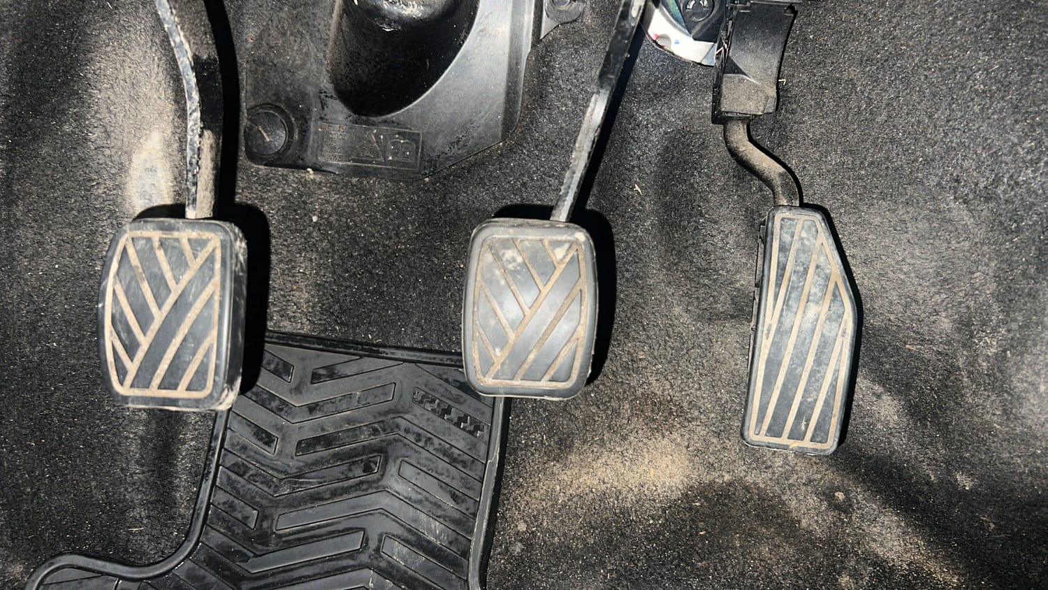 Used 2022 Maruti Suzuki Ignis Zeta 1.2 MT Petrol Manual interior PEDALS VIEW