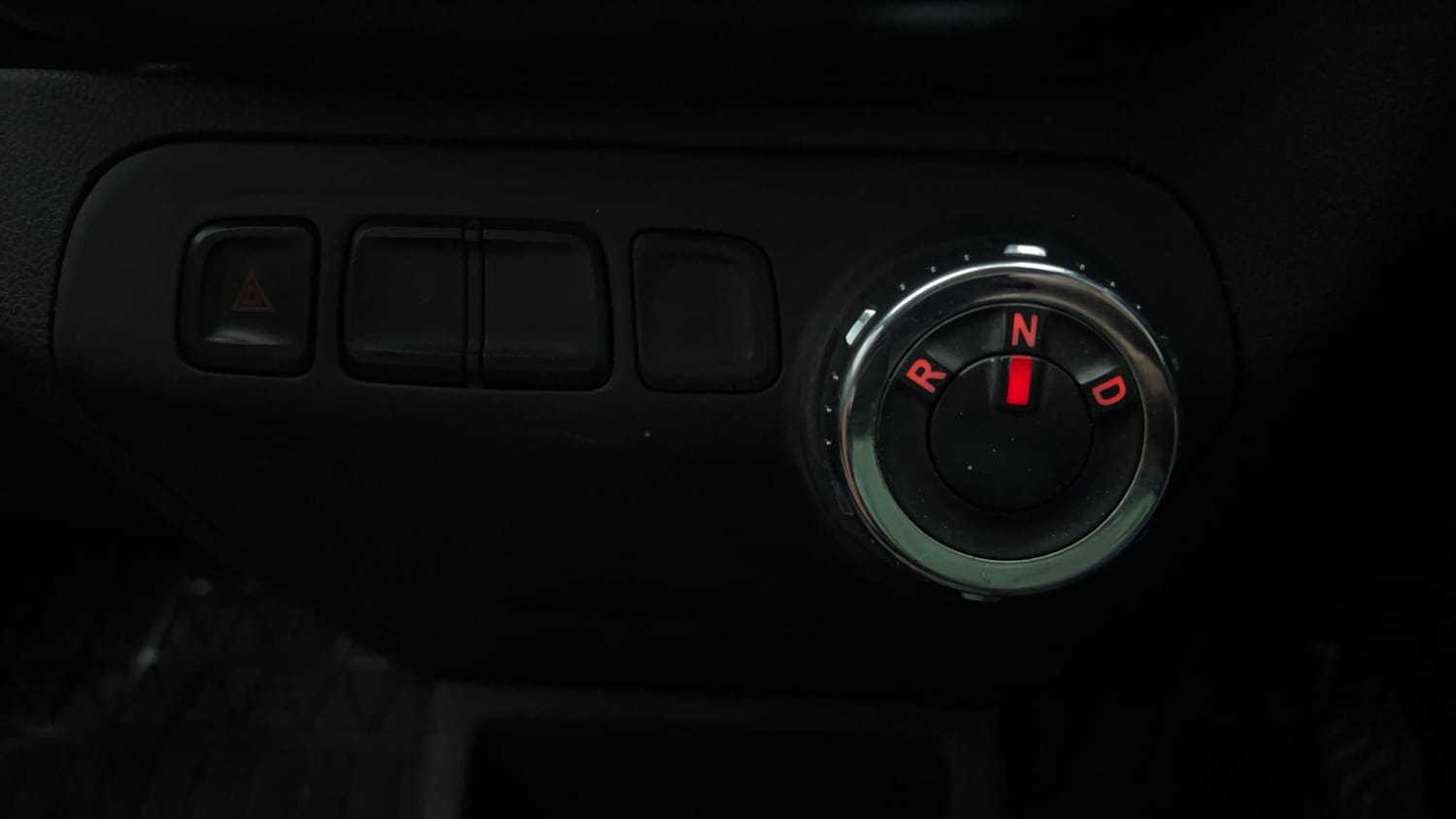 Used 2017 Renault Kwid 1.0 RXL AMT Petrol Automatic interior GEAR  KNOB VIEW