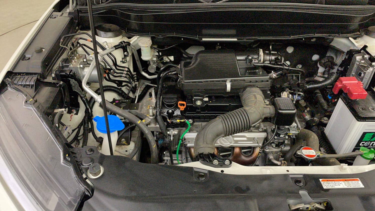 Used 2025 Toyota Urban Cruiser Hyryder G (O) AT NeoDrive Petrol Automatic engine ENGINE RIGHT SIDE VIEW