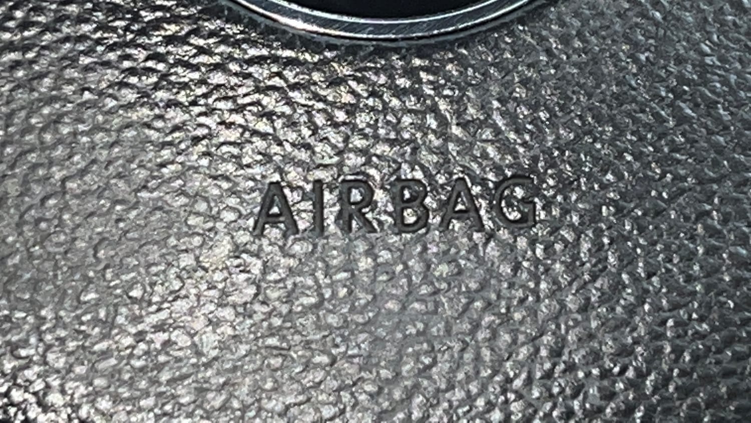 Used 2022 Volkswagen Polo Trendline 1.0L MPI Petrol Manual top_features Airbags