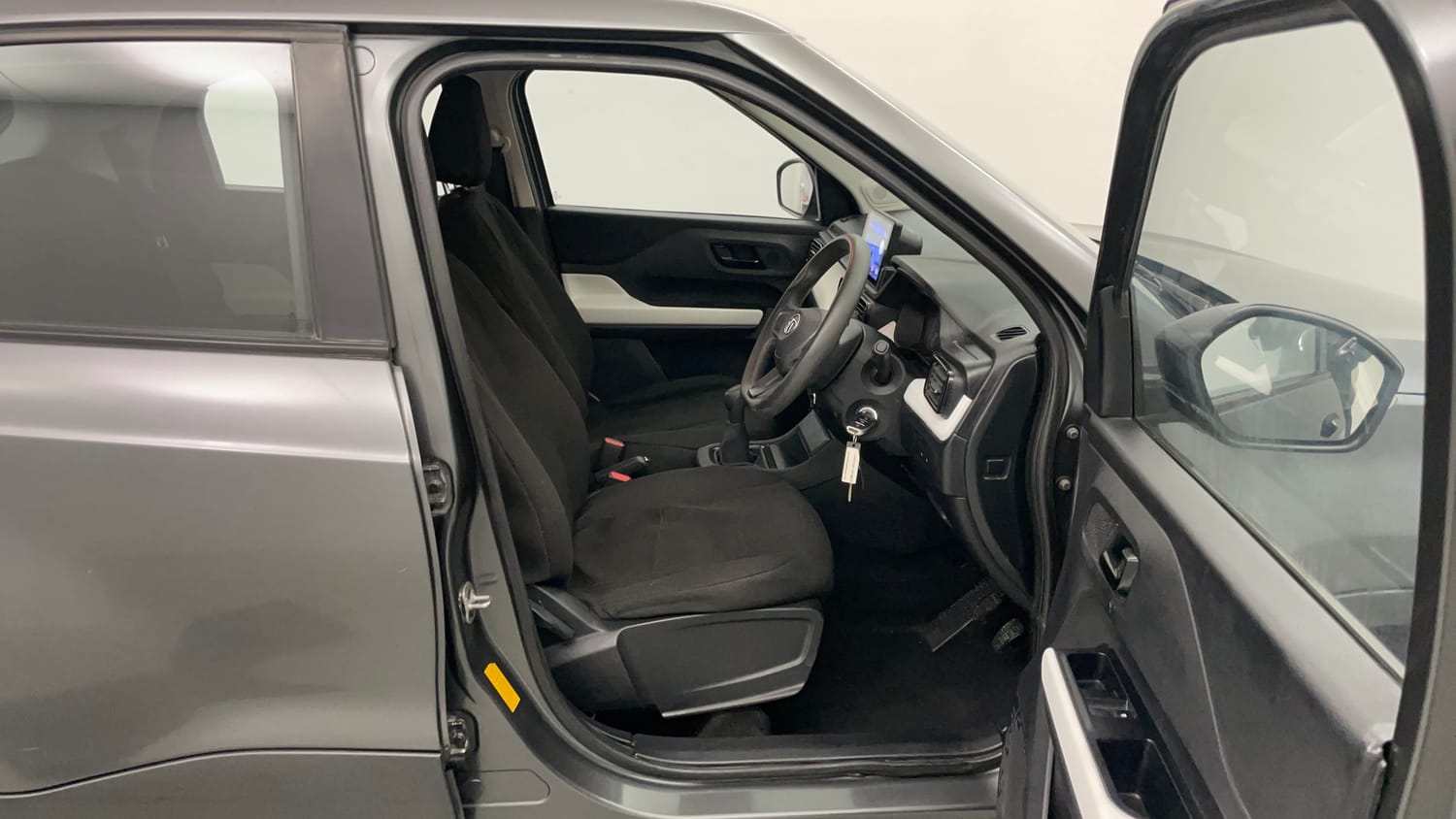 Used 2021 Tata Punch Pure MT Petrol Manual interior RIGHT SIDE FRONT DOOR CABIN VIEW