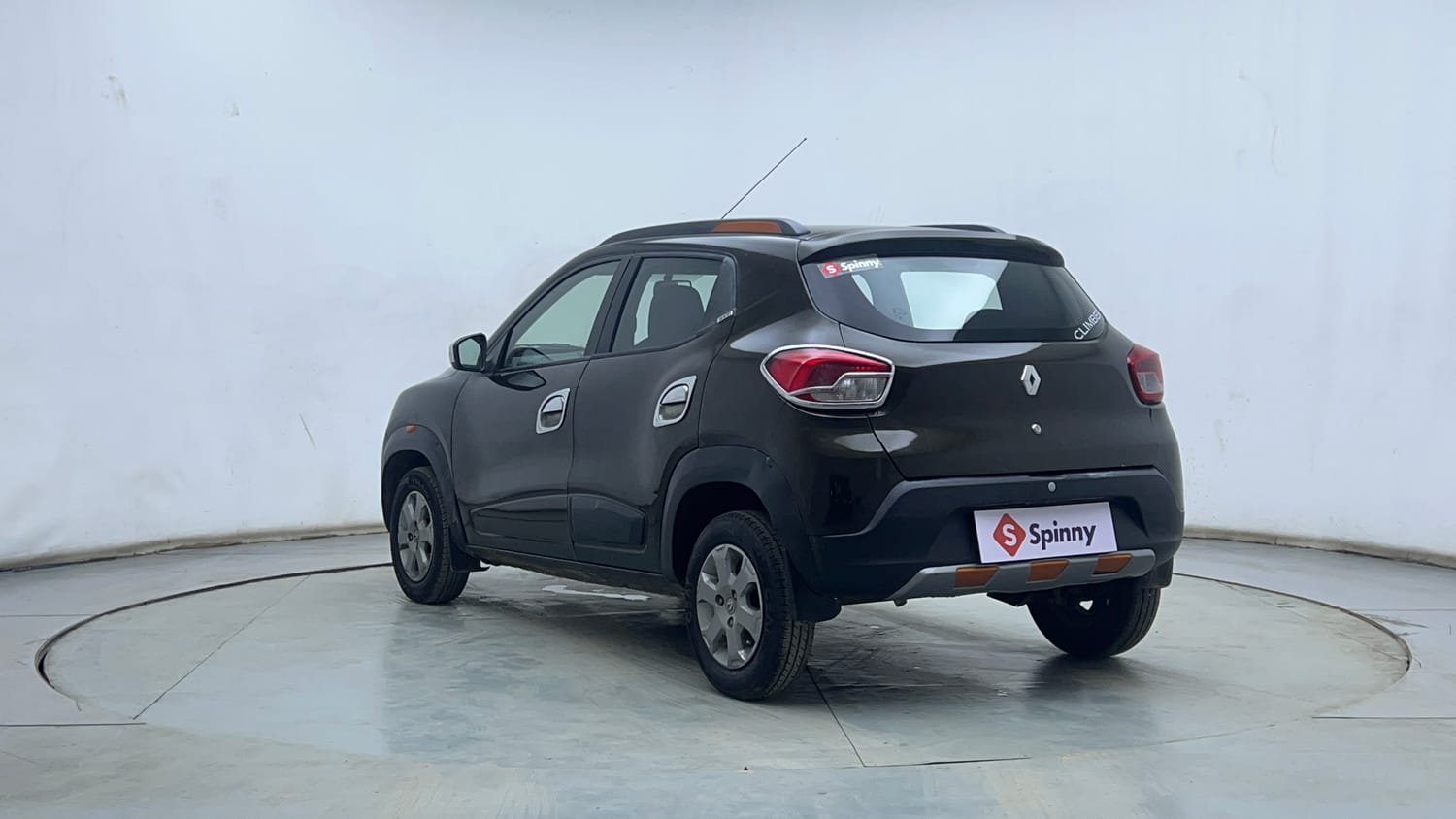 Used 2018 Renault Kwid CLIMBER 1.0 AMT Petrol Automatic exterior LEFT REAR CORNER VIEW