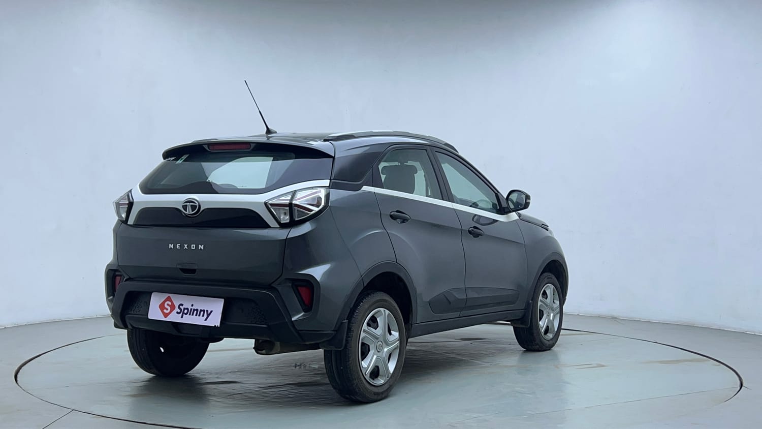 Used 2021 Tata Nexon XM Petrol Manual exterior RIGHT REAR CORNER VIEW
