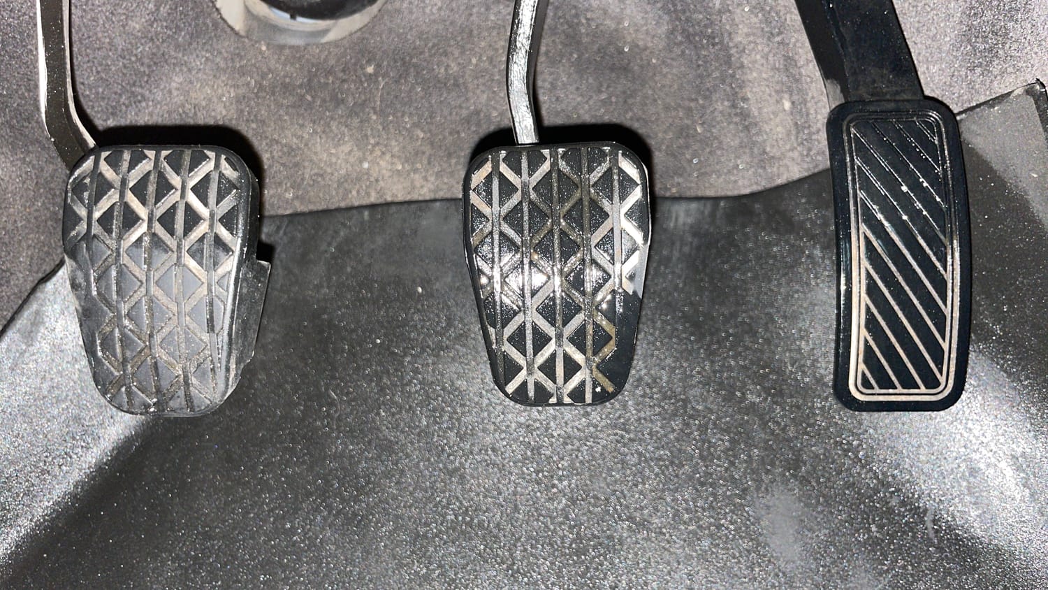 Used 2018 Ford Freestyle Titanium 1.2 Ti-VCT Petrol Manual interior PEDALS VIEW