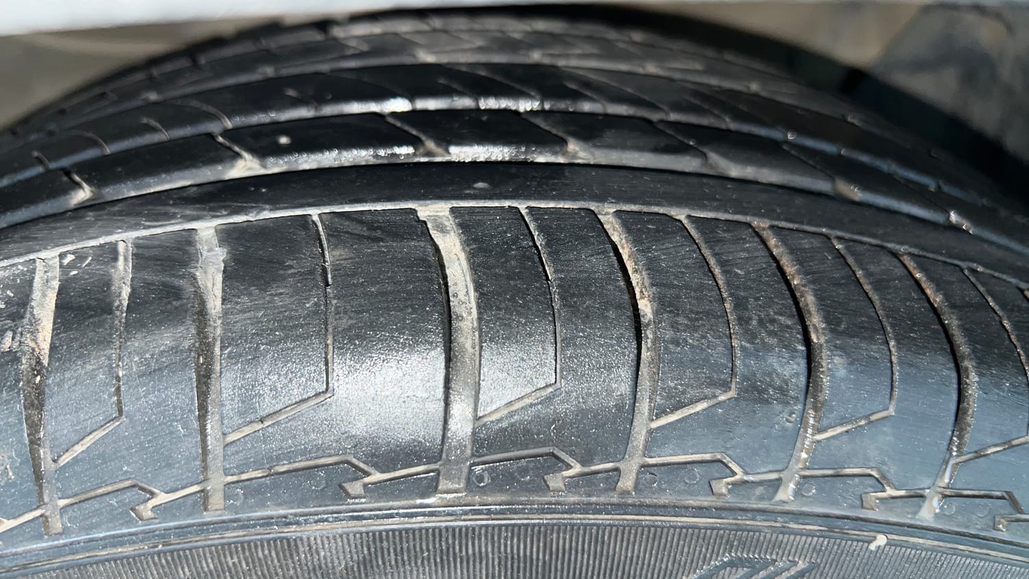 Used 2023 Kia Seltos HTX 1.5 Petrol Manual tyres RIGHT FRONT TYRE TREAD VIEW