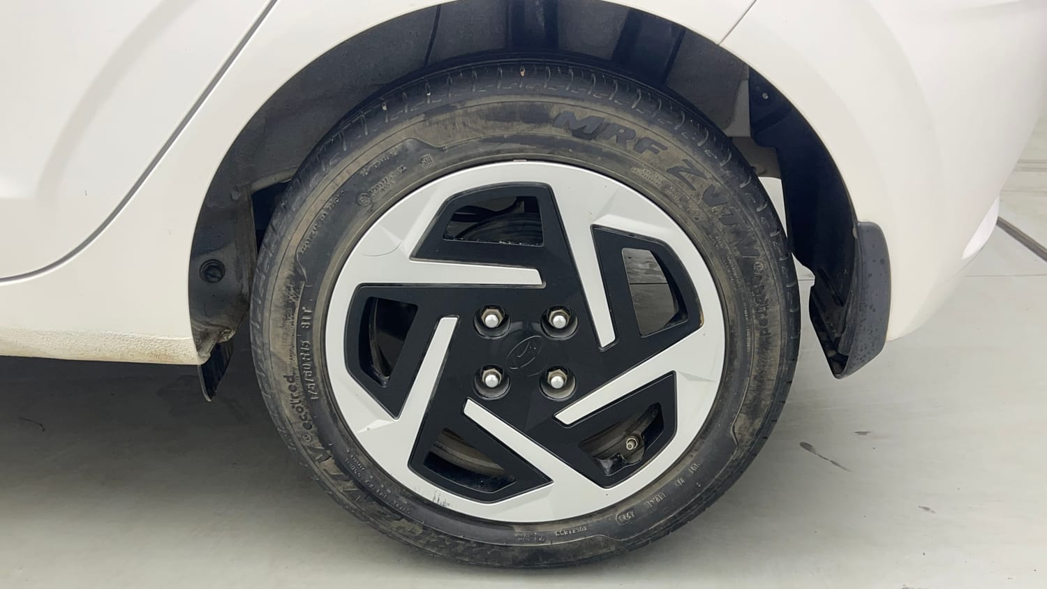 Used 2023 Hyundai Grand i10 Nios Sportz 1.2 Kappa VTVT Petrol Manual tyres LEFT REAR TYRE RIM VIEW