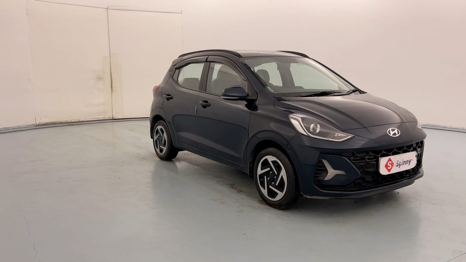 Used 2023 Hyundai Grand i10 Nios Sportz 1.2 Kappa VTVT Petrol Manual exterior RIGHT FRONT CORNER VIEW