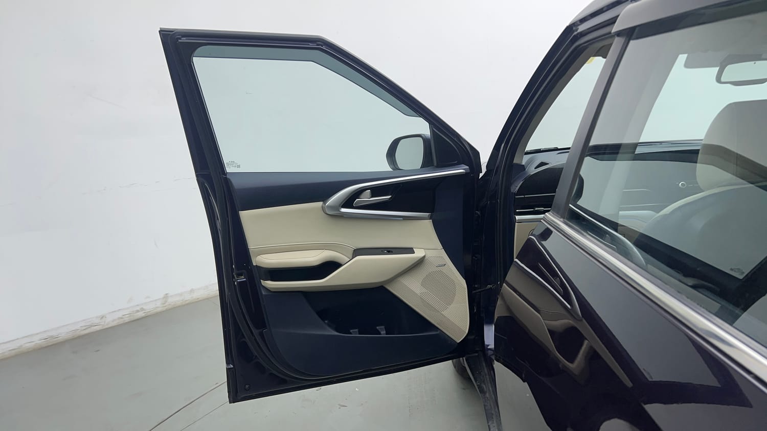Used 2022 Kia Carens Luxury Plus 1.5 Diesel AT 7 STR Diesel Automatic interior LEFT FRONT DOOR OPEN VIEW