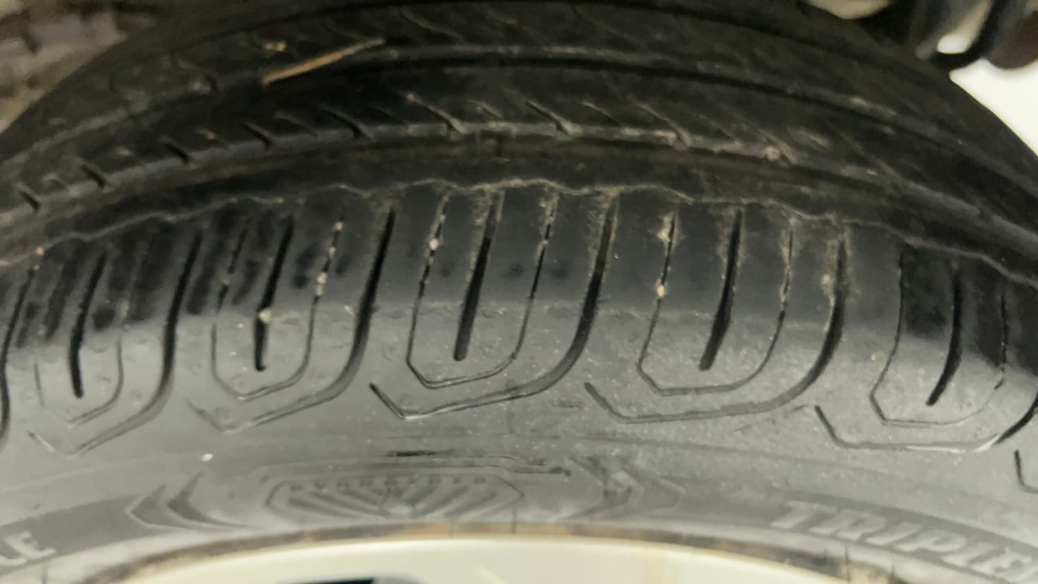 Used 2022 Tata Tiago XT CNG Cng Manual tyres LEFT REAR TYRE TREAD VIEW