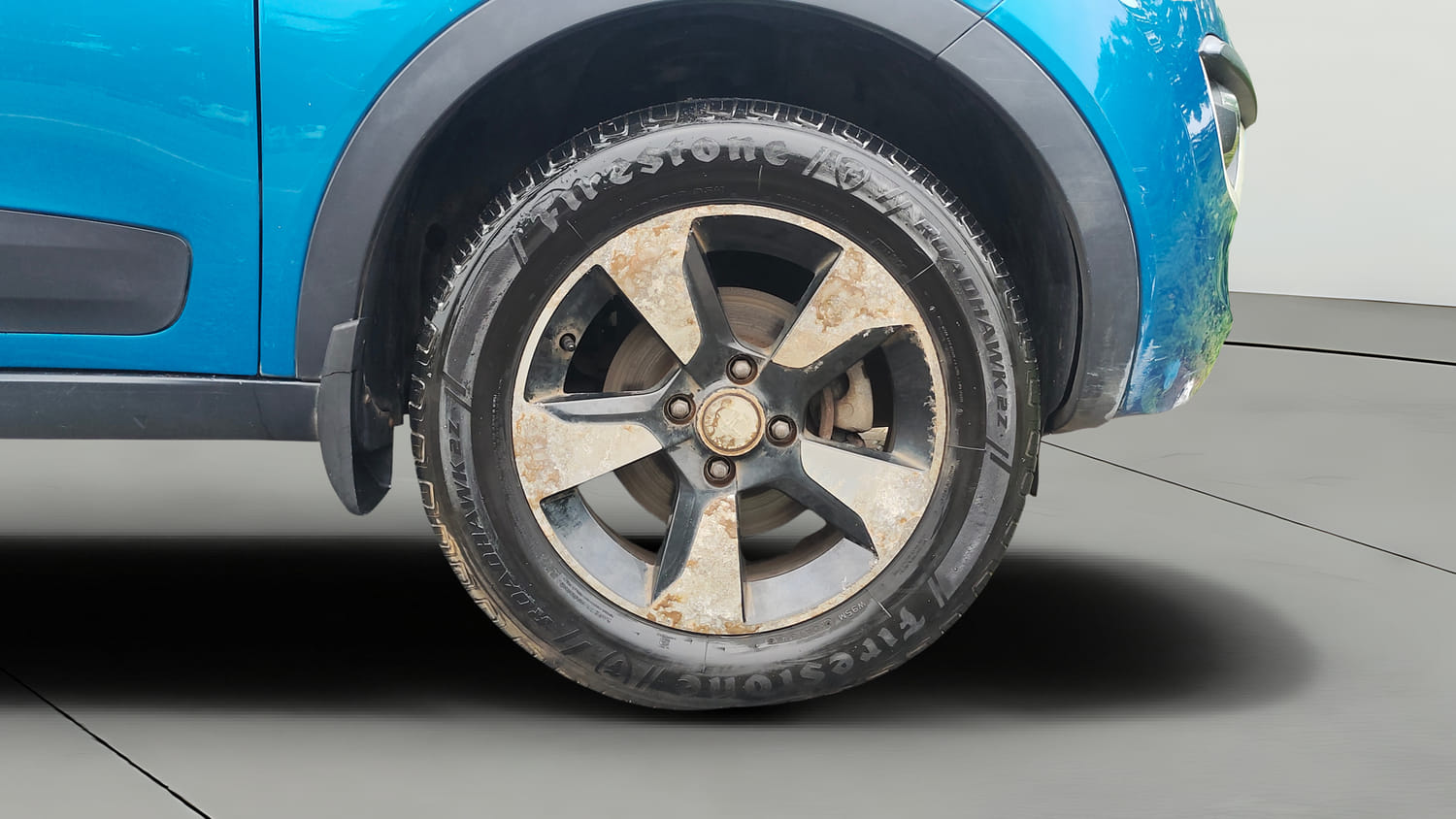 Used 2017 Tata Nexon XZ Plus Diesel Diesel Manual tyres RIGHT FRONT TYRE RIM VIEW