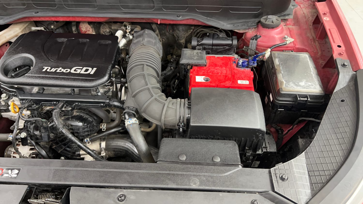 Used 2020 Hyundai Venue SX Plus 1.0 Turbo DCT Petrol Automatic engine ENGINE LEFT SIDE VIEW