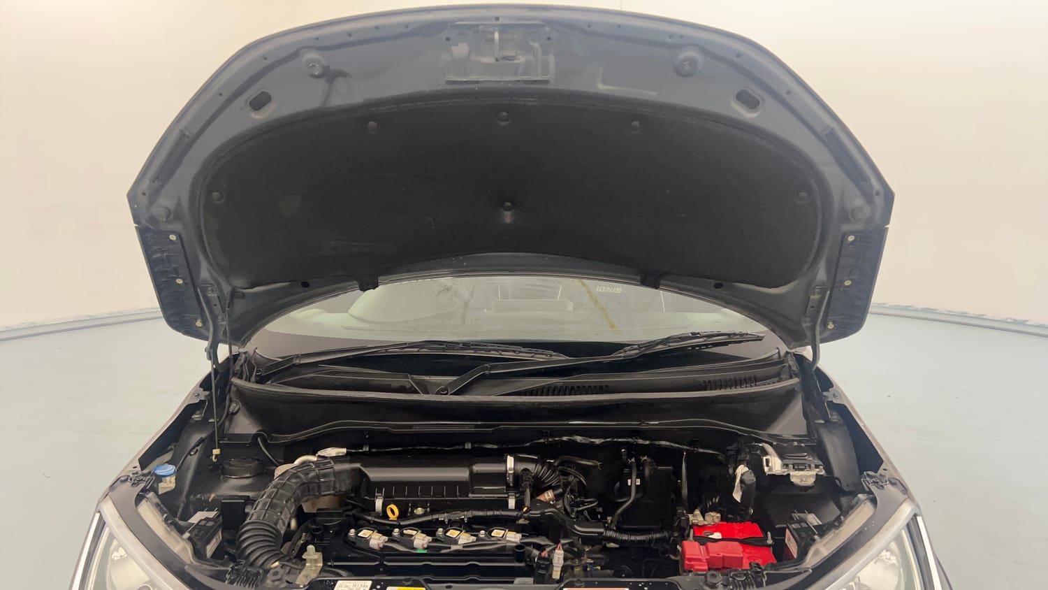 Used 2022 Maruti Suzuki Ignis Zeta 1.2 MT Petrol Manual engine ENGINE & BONNET OPEN FRONT VIEW