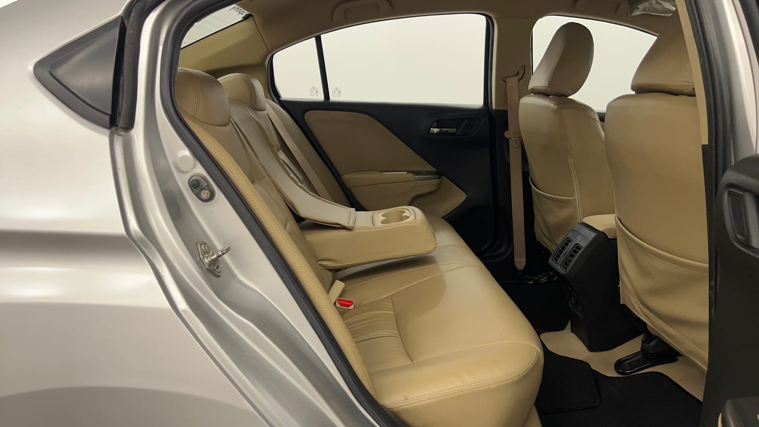 Used 2016 Honda City V Petrol Manual interior RIGHT SIDE REAR DOOR CABIN VIEW