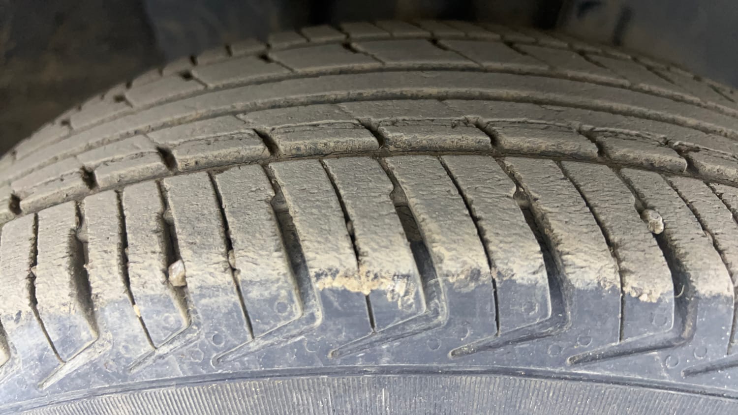 Used 2017 Renault Kwid RXL Petrol Manual tyres RIGHT FRONT TYRE TREAD VIEW