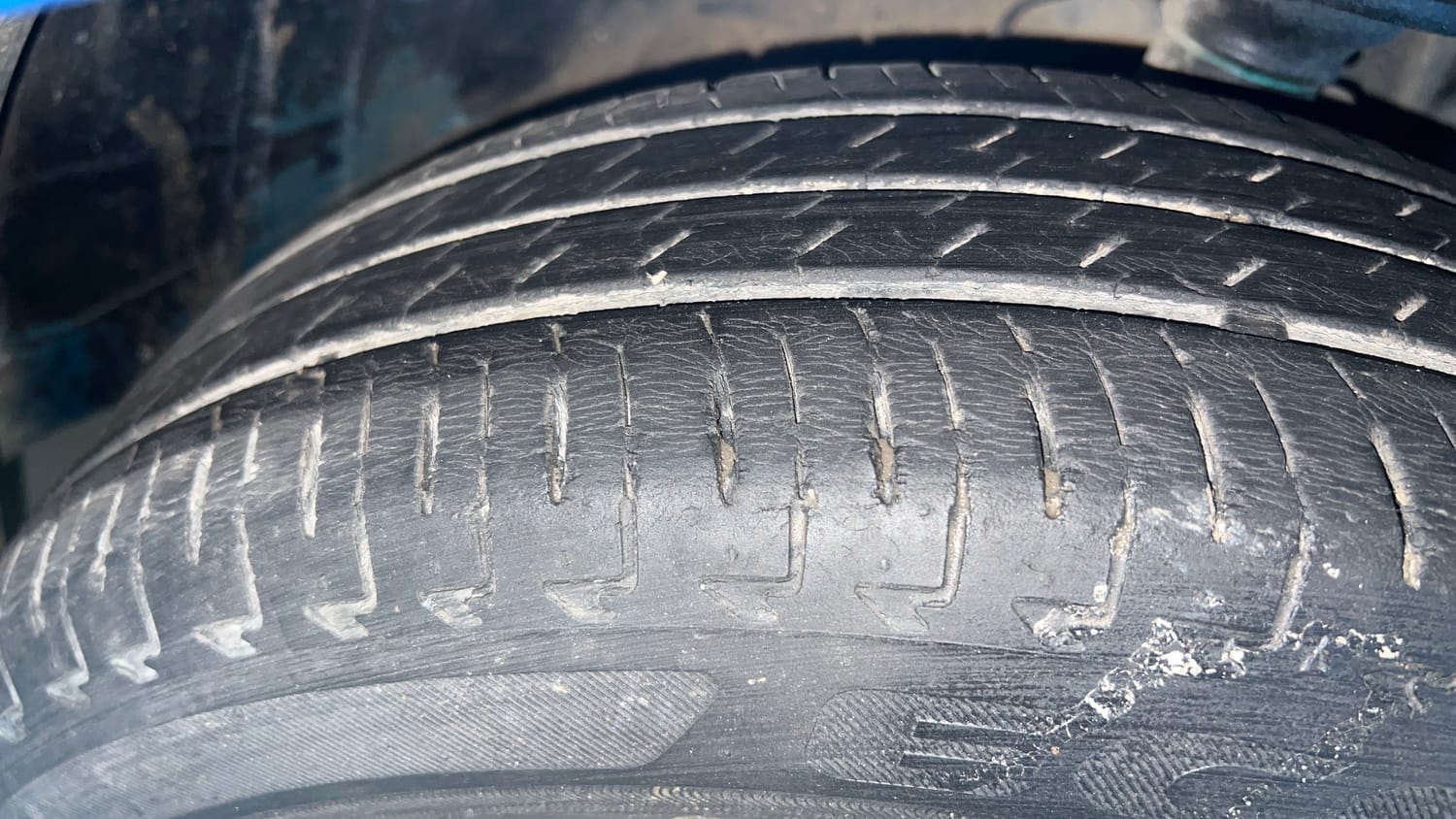 Used 2019 Maruti Suzuki Ignis Delta 1.2 MT Petrol Manual tyres RIGHT FRONT TYRE TREAD VIEW
