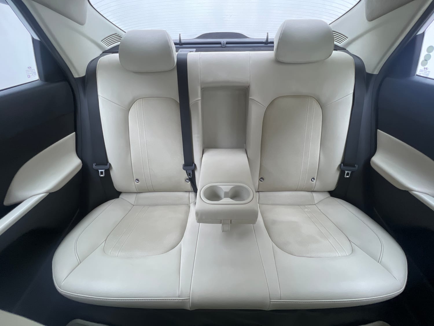 Used 2023 Hyundai Verna SX (O) 1.5 Petrol IVT Petrol Automatic interior REAR SEAT CONDITION VIEW