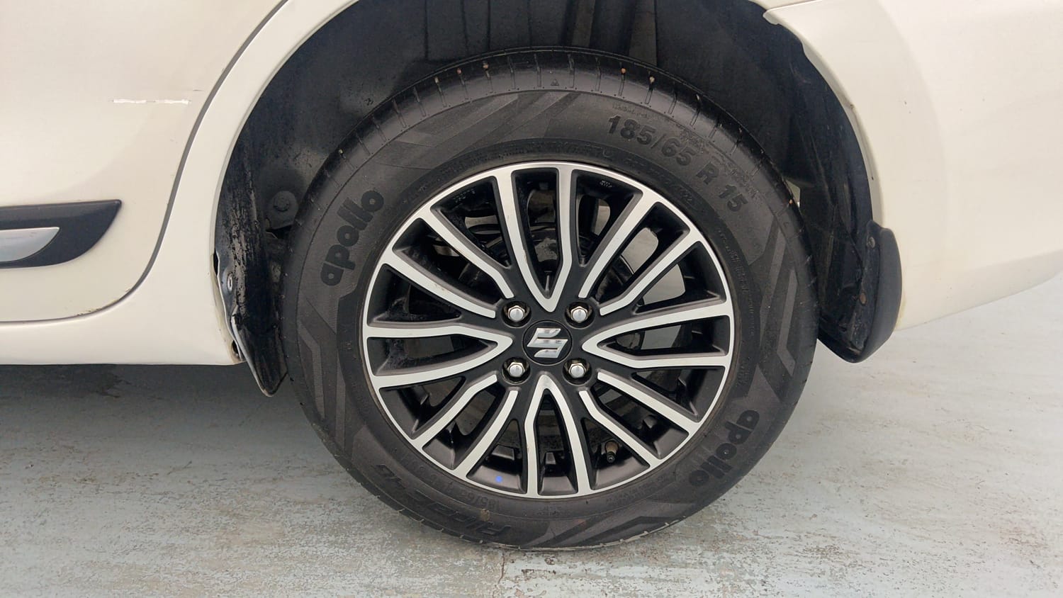 Used 2022 Maruti Suzuki Dzire ZXi Plus Petrol Manual tyres LEFT REAR TYRE RIM VIEW