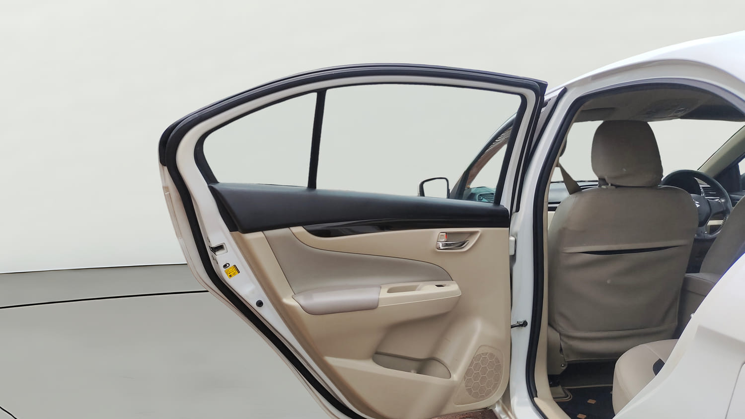 Used 2018 Maruti Suzuki Ciaz Zeta 1.4 MT Petrol Manual interior LEFT REAR DOOR OPEN VIEW