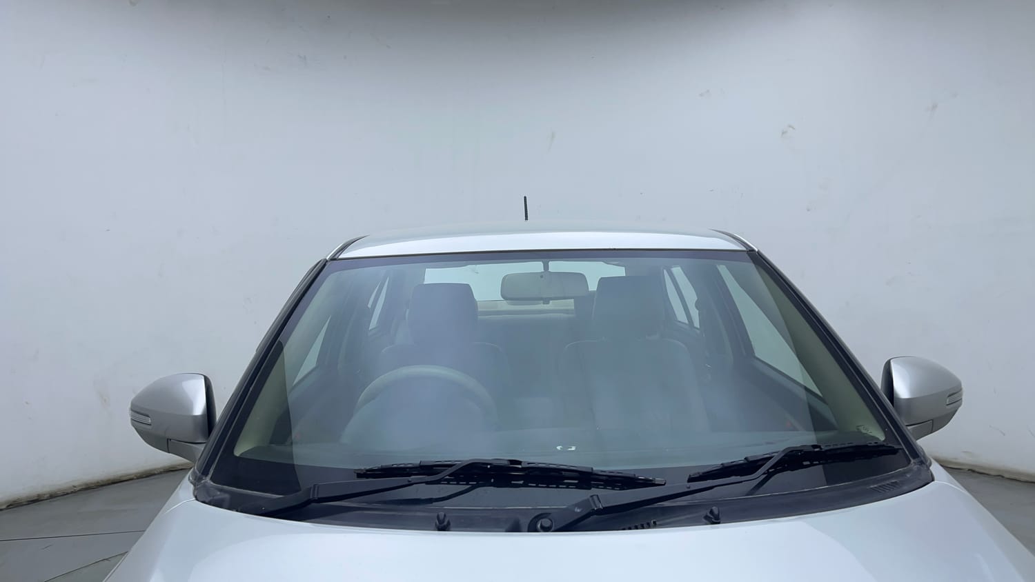 Used 2014 Maruti Suzuki Swift Dzire VXI Petrol Manual exterior FRONT WINDSHIELD VIEW