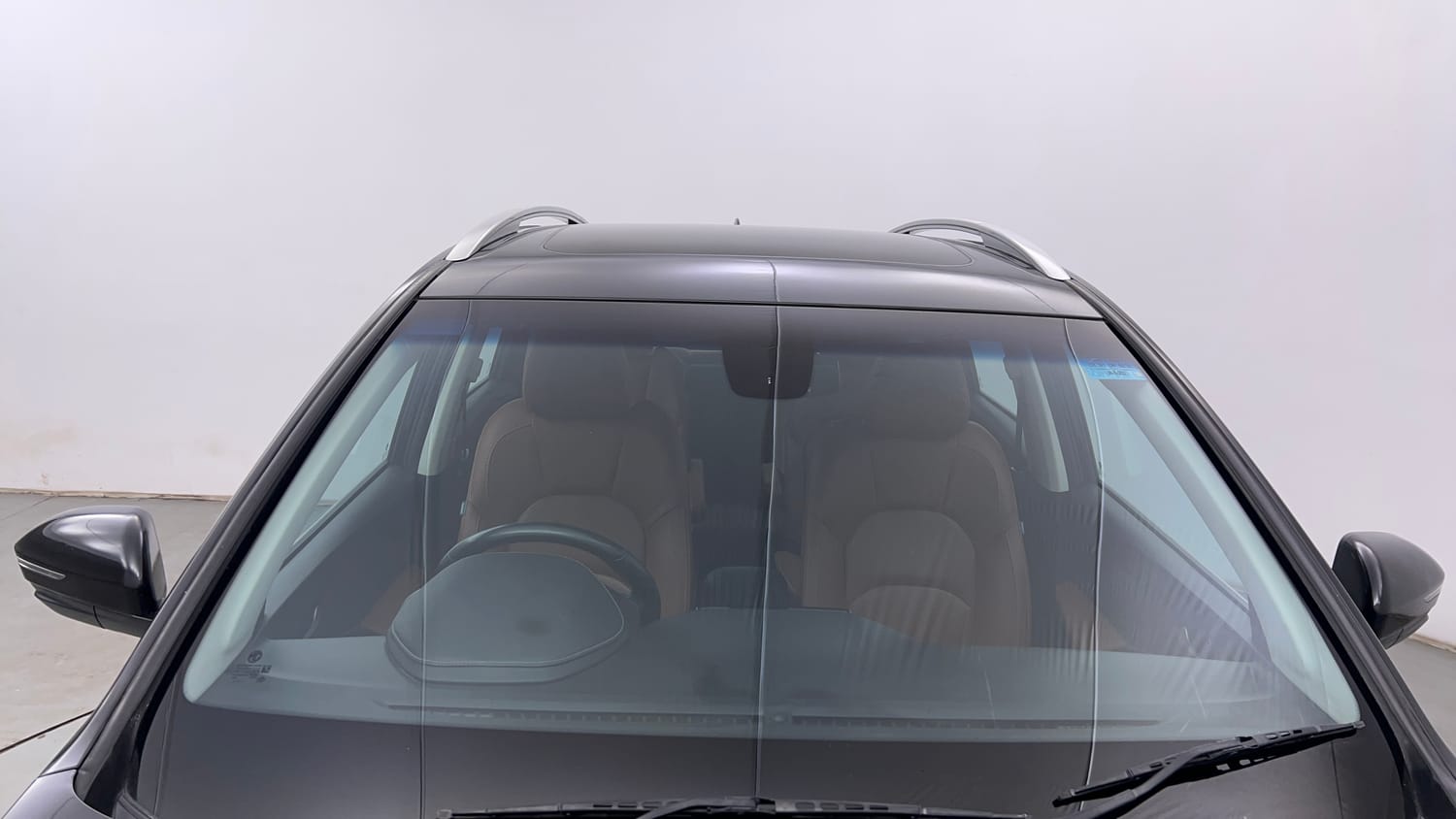 Used 2022 MG Motors Hector Plus Sharp 1.5 Petrol Turbo CVT 6-STR Petrol Automatic exterior FRONT WINDSHIELD VIEW