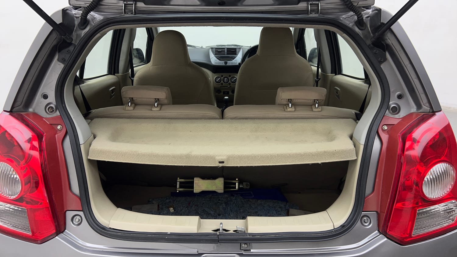 Used 2013 Maruti Suzuki A-Star ZXI Petrol Manual interior DICKY INSIDE VIEW