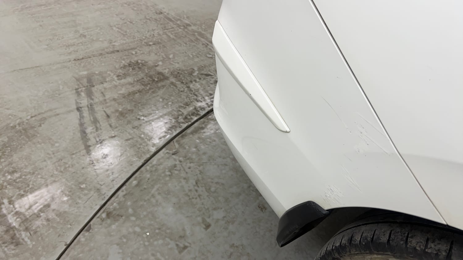 Used 2022 Honda City V Petrol Petrol Manual dents MINOR SCRATCH