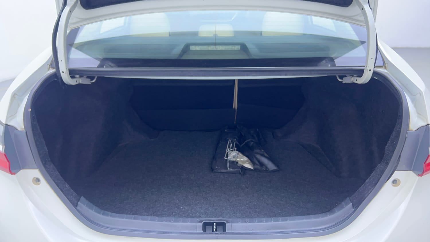 Used 2019 Toyota Corolla Altis GL Petrol Petrol Manual interior DICKY INSIDE VIEW