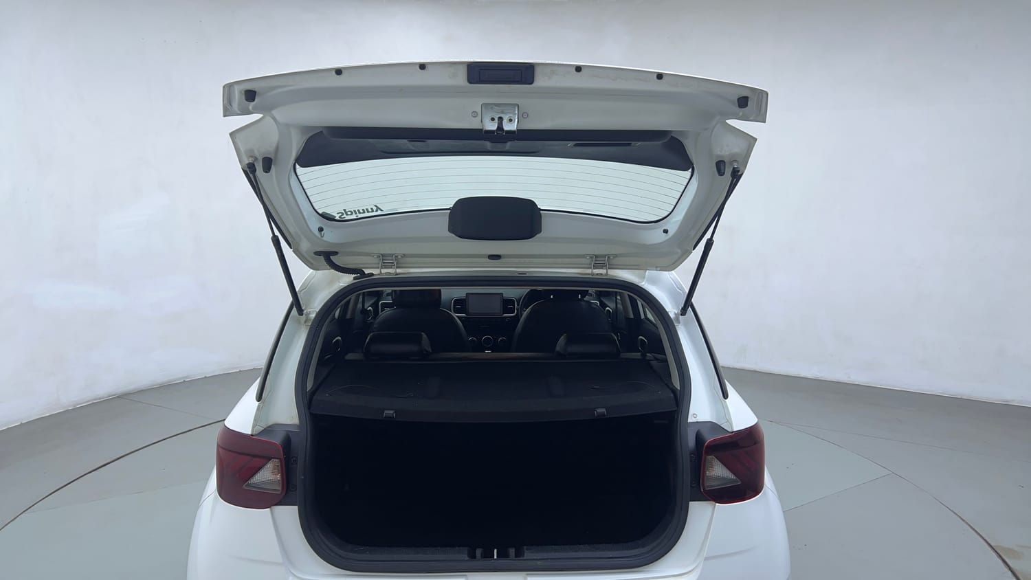 Used 2019 Hyundai Venue SX Plus 1.0 Turbo DCT Petrol Automatic interior DICKY DOOR OPEN VIEW