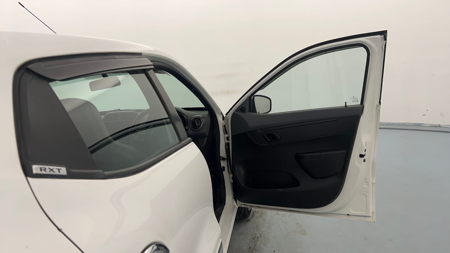 Used 2021 Renault Kwid RXT 1.0 Opt Petrol Manual interior RIGHT FRONT DOOR OPEN VIEW