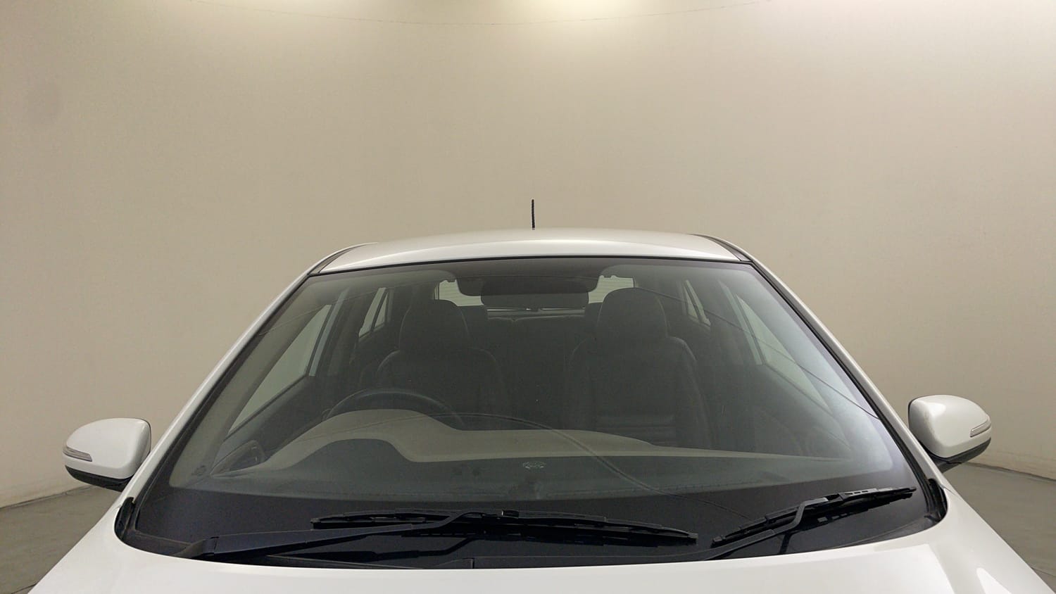 Used 2016 Hyundai Elite i20 Asta 1.4 CRDI (O) Diesel Manual exterior FRONT WINDSHIELD VIEW