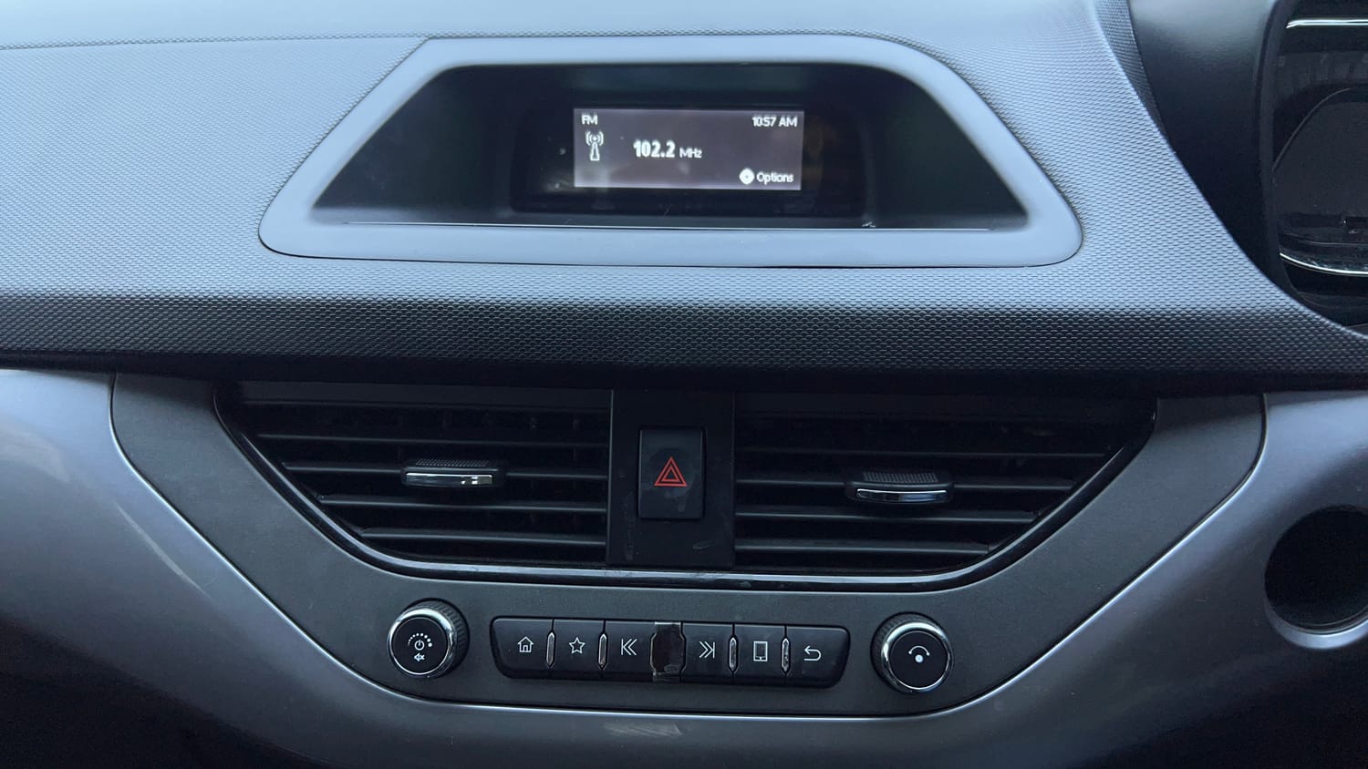 Used 2021 Tata Nexon XM Petrol Manual top_features Integrated (in-dash) music system