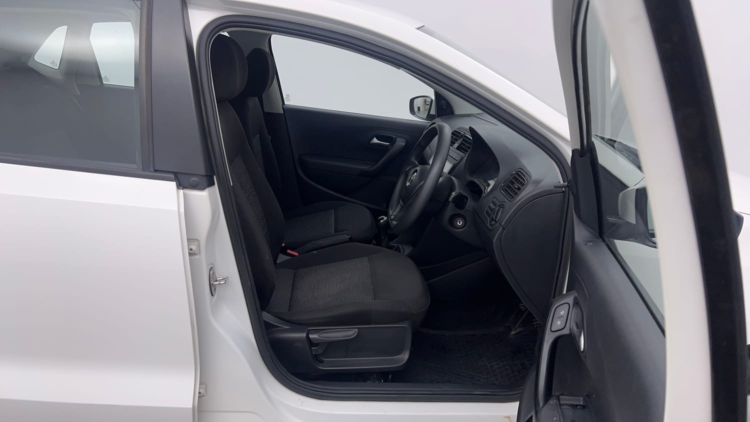 Used 2022 Volkswagen Polo Trendline 1.0L MPI Petrol Manual interior RIGHT SIDE FRONT DOOR CABIN VIEW