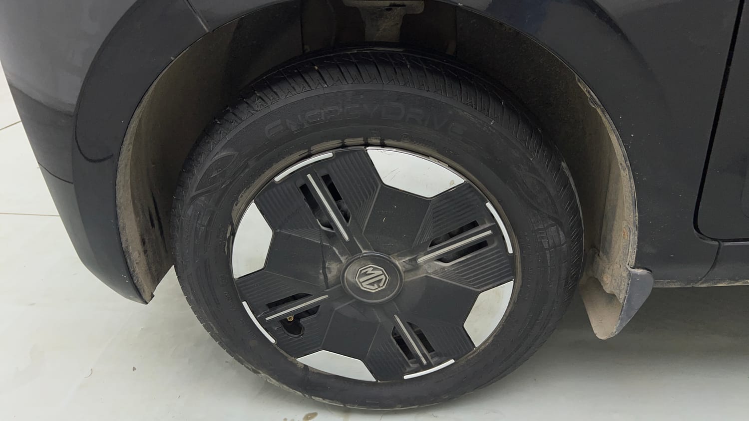 Used 2025 MG Motors Comet EV Exclusive FC Electric Automatic tyres LEFT FRONT TYRE RIM VIEW