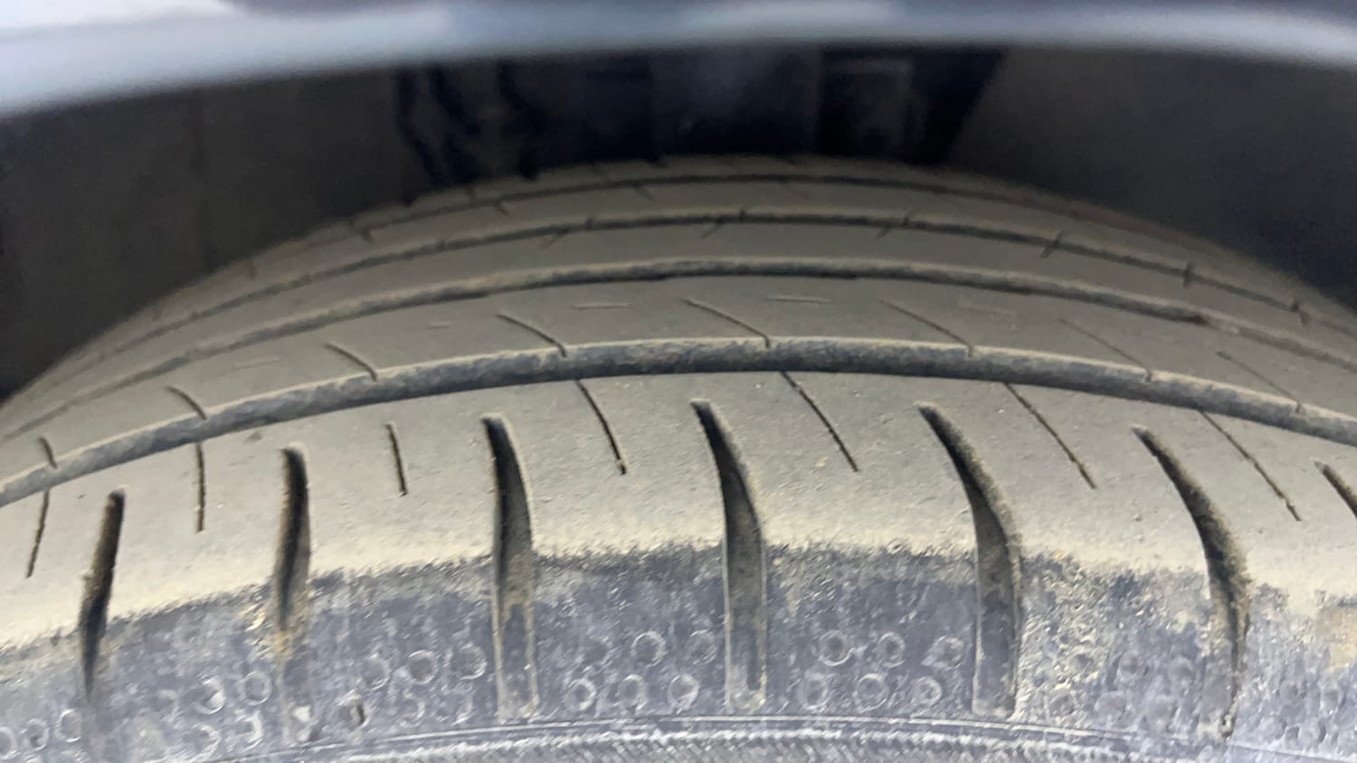 Used 2021 Volkswagen Polo Trendline 1.0L MPI Petrol Manual tyres RIGHT FRONT TYRE TREAD VIEW