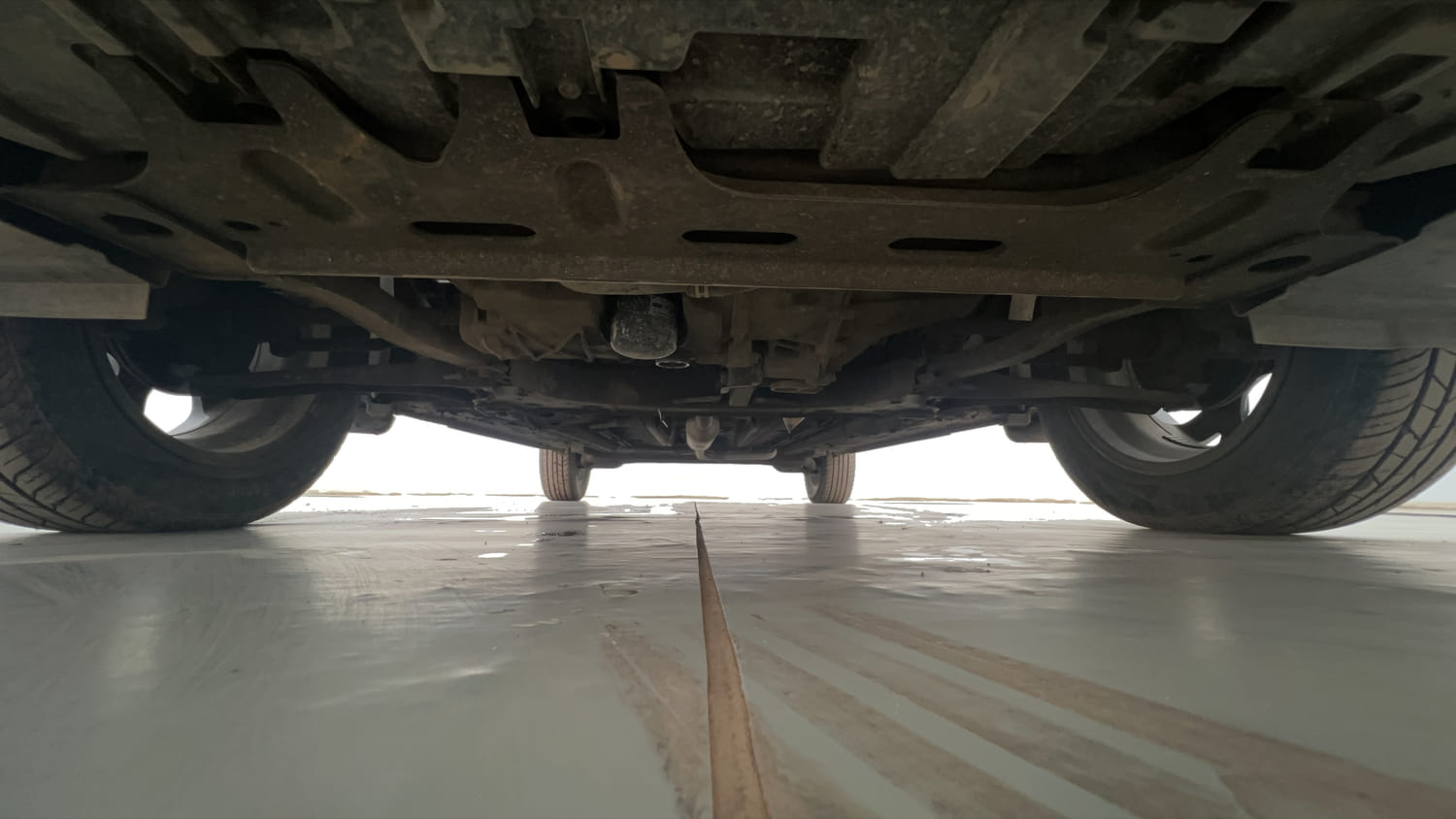 Used 2021 Nissan Magnite XV Petrol Manual extra FRONT LEFT UNDERBODY VIEW