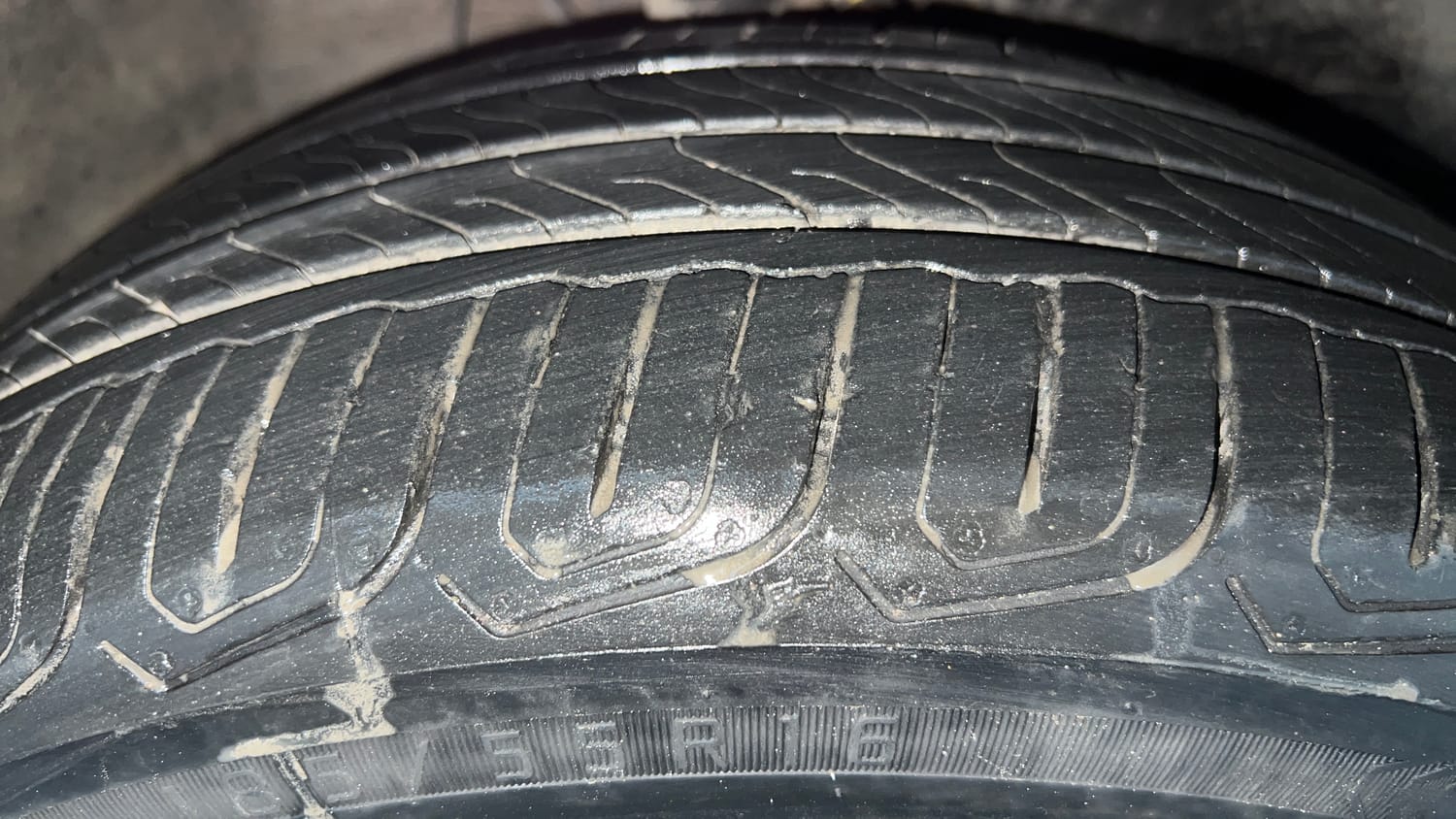 Used 2017 Honda City ZX CVT Petrol Petrol Automatic tyres RIGHT FRONT TYRE TREAD VIEW